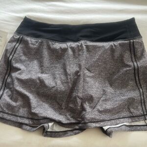 Lululemon pace rival MR